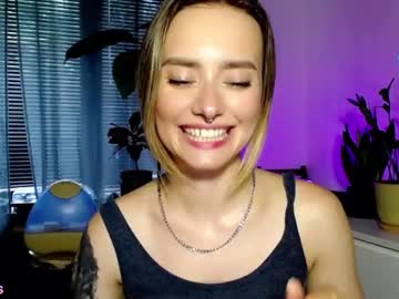 webcam girl _yvie_ live cam image #2362532