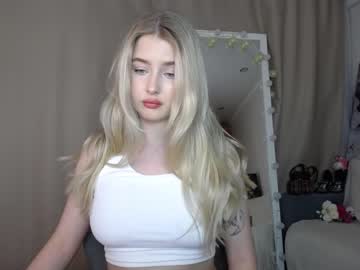 webcam girl cute18cute live cam image #1810229
