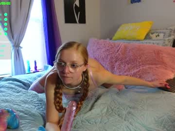 webcam girl emmasky69 live cam image #3268289