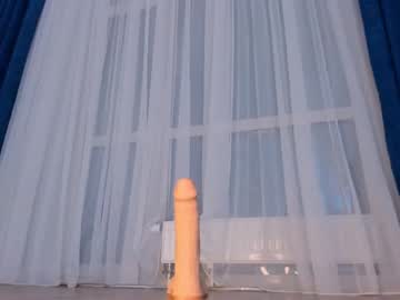 webcam girl bae_suz live cam image #683756