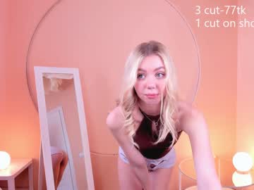 webcam couple cassie_palmer live cam image #4382000