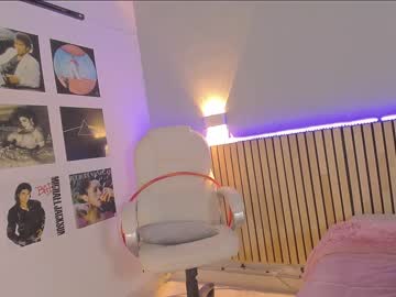 webcam girl little_effy18 live cam image #6270748