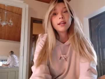 webcam girl bitter_moon live cam image #4073304