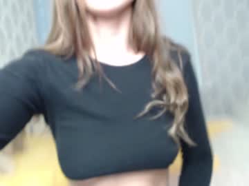 webcam girl allyssea live cam image #3223080