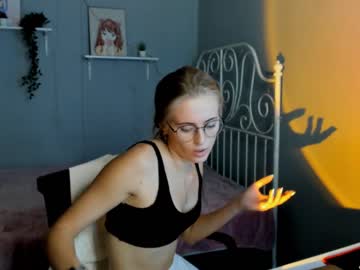 webcam girl linellali live cam image #2504991
