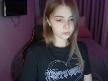 webcam girl tripleprinces live cam image #3029890