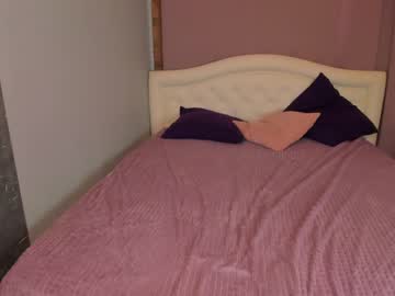webcam girl olivia_aww live cam image #2405058