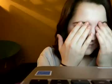 webcam girl princesshayli1 live cam image #3492662