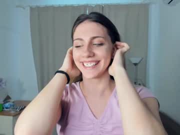 webcam girl il0_vee live cam image #4260449