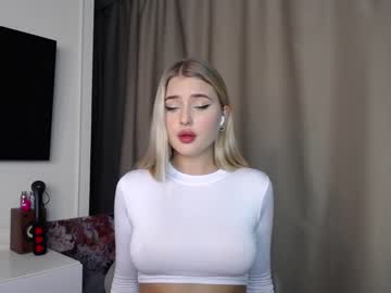webcam girl cute18cute live cam image #2749824