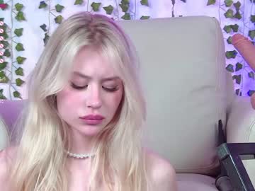 webcam girl shycinderella live cam image #4604678