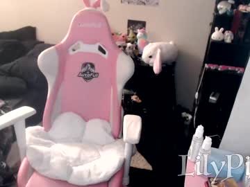 webcam girl lilypixel live cam image #2824453