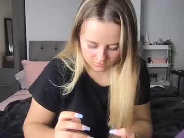 webcam girl tigoldbitties11 live cam image #1133953