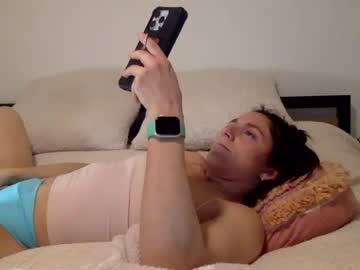 webcam girl itty_bitty_abby live cam image #6718014