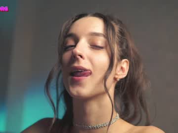 webcam girl angels_kiss live cam image #3907106