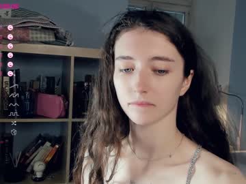 webcam girl llkadream live cam image #4436158