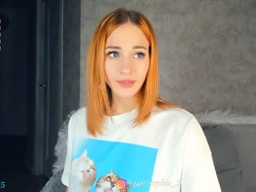 webcam girl sophie_5 live cam image #823174
