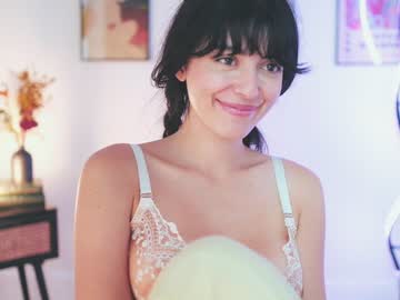 webcam girl katdreams live cam image #5163835