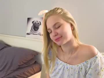 webcam girl falinebenny live cam image #7078875