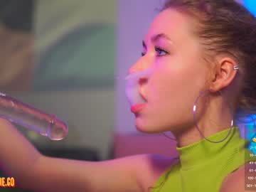 webcam girl _taylor_swift live cam image #5697324