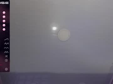 webcam girl chloe_tailor live cam image #2821858