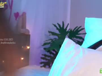 webcam girl _deepthroatgalactica live cam image #3546578