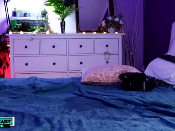 webcam girl luxureart live cam image #6244063