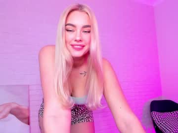 webcam girl 8a8y_nura live cam image #1505655