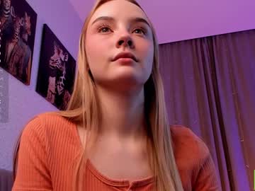 webcam girl lissa_meooow live cam image #6392957
