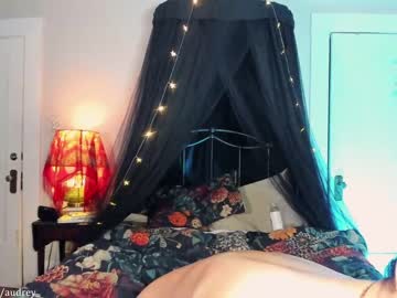 webcam girl audrey_ live cam image #6237345