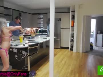 webcam girl rvlifebarbie live cam image #4091967