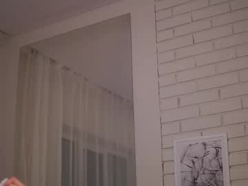 webcam girl brave_journey live cam image #7089389