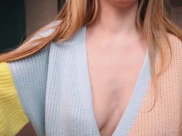 webcam girl aleksa_cutie live cam image #1336293