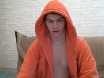 webcam man milkshake_on_body live cam image #1334339