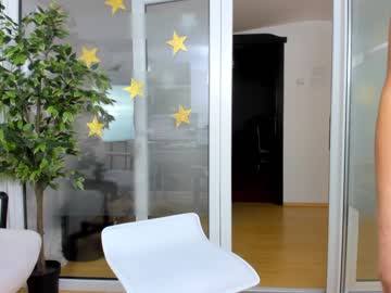 webcam girl ingridblondy94 live cam image #2490201
