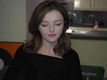 webcam girl lucydelovely live cam image #3040562