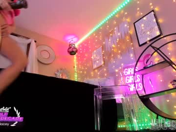webcam girl milf_lacey live cam image #2910243