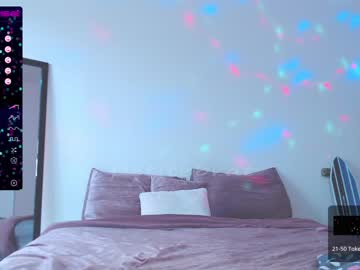 webcam girl petitebrat live cam image #2321937