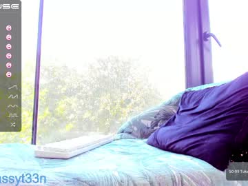 webcam girl sassyt33n live cam image #4966289