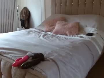 webcam girl sexy_english_milf live cam image #49998