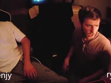 webcam man benjychokesu live cam image #2404782
