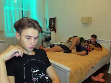 webcam man purple_gang live cam image #297640