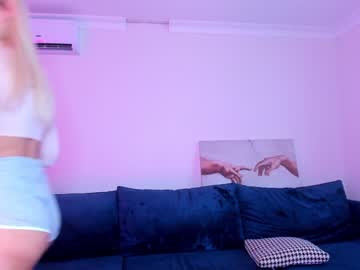 webcam girl 8a8y_nura live cam image #2216655
