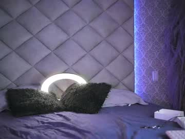 webcam girl grayce_blossoms24 live cam image #7122927