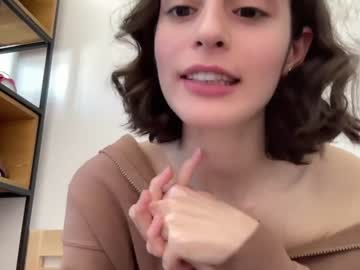 webcam girl wonderland_stia live cam image #6982481