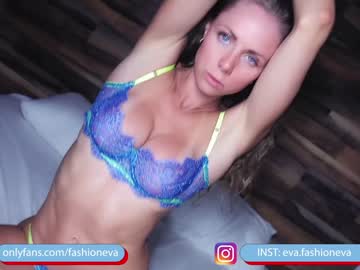 webcam girl eva_fashionista live cam image #1605978