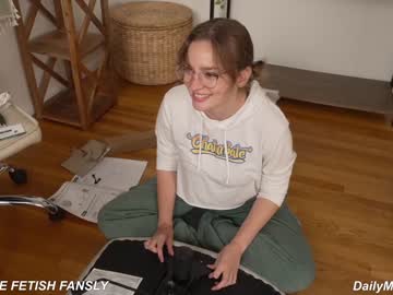 webcam girl marymoody live cam image #6549286