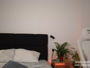 webcam girl aria_diaz live cam image #6948823