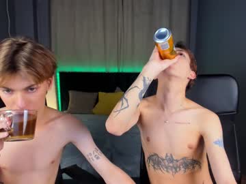 webcam man nate_and_eithan live cam image #2158037