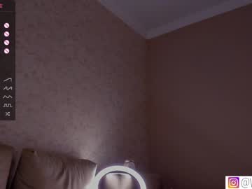 webcam girl bzzzme live cam image #6639669